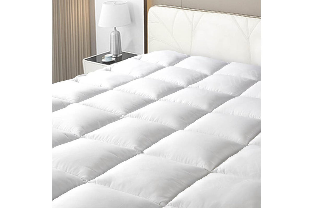 Luxton Double Size 1000GSM Bamboo Mattress Topper with Gusset Support